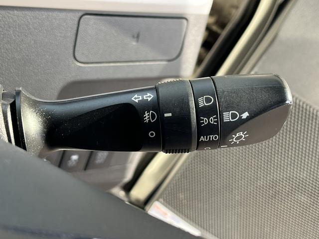 タント カスタムＲＳ　トップエディションＳＡＩＩ　ＥＴＣ　バックカメラ　両側電動スライドドア　ナビ　クリアランスソナー　衝突被害軽減システム　オートライト　ＬＥＤヘッドランプ　スマートキー　アイドリングストップ　電動格納ミラー　ベンチシート　ＣＶＴ（37枚目）