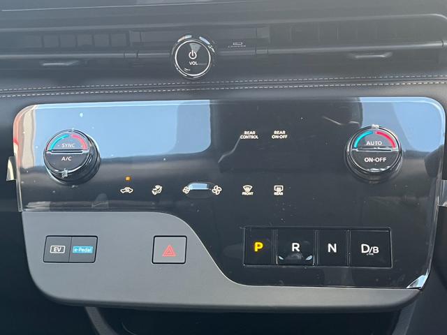 セレナ ｅ－パワー　ハイウェイスターＶ　全周囲カメラ　ＴＶ　クリアランスソナー　オートクルーズコントロール　レーンアシスト　衝突被害軽減システム　両側電動スライドドア　オートマチックハイビーム　オートライト　ＬＥＤヘッドランプ　スマートキー（6枚目）