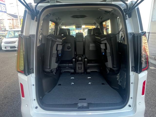 セレナ ｅ－パワー　ハイウェイスターＶ　全周囲カメラ　ＴＶ　クリアランスソナー　オートクルーズコントロール　レーンアシスト　衝突被害軽減システム　両側電動スライドドア　オートマチックハイビーム　オートライト　ＬＥＤヘッドランプ　スマートキー（19枚目）