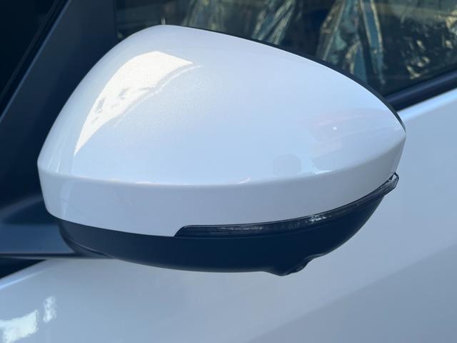 セレナ ｅ－パワー　ハイウェイスターＶ　全周囲カメラ　ＴＶ　クリアランスソナー　オートクルーズコントロール　レーンアシスト　衝突被害軽減システム　両側電動スライドドア　オートマチックハイビーム　オートライト　ＬＥＤヘッドランプ　スマートキー（25枚目）