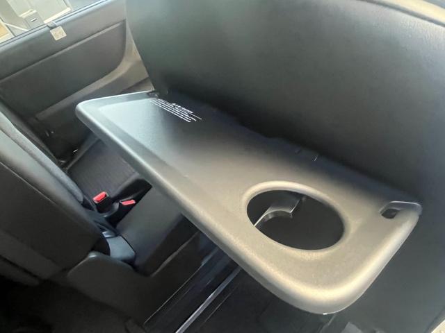 セレナ ｅ－パワー　ハイウェイスターＶ　全周囲カメラ　ＴＶ　クリアランスソナー　オートクルーズコントロール　レーンアシスト　衝突被害軽減システム　両側電動スライドドア　オートマチックハイビーム　オートライト　ＬＥＤヘッドランプ　スマートキー（54枚目）