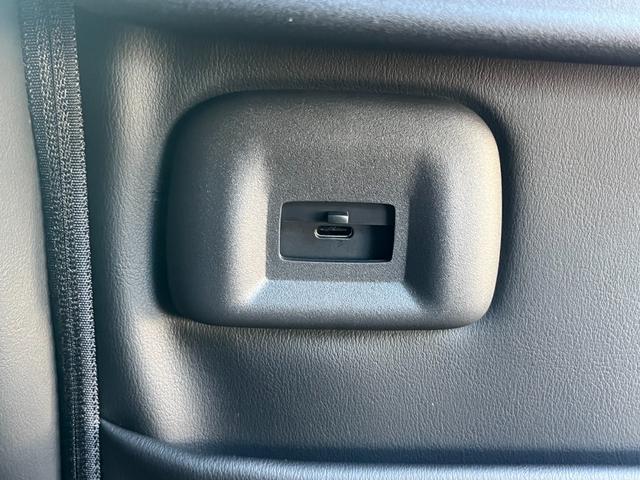 セレナ ｅ－パワー　ハイウェイスターＶ　全周囲カメラ　ＴＶ　クリアランスソナー　オートクルーズコントロール　レーンアシスト　衝突被害軽減システム　両側電動スライドドア　オートマチックハイビーム　オートライト　ＬＥＤヘッドランプ　スマートキー（58枚目）