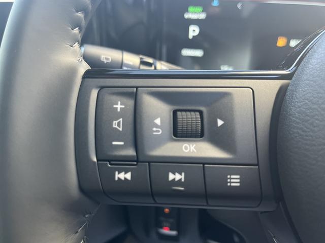 セレナ e-パワー ハイウェイスターV 全周囲カメラ TV クリアランスソナー オートクルーズコントロール レーンアシスト 衝突被害軽減システム 両側電動スライドドア オートマチックハイビーム オートライト LEDヘッドランプ スマートキー(8枚目)