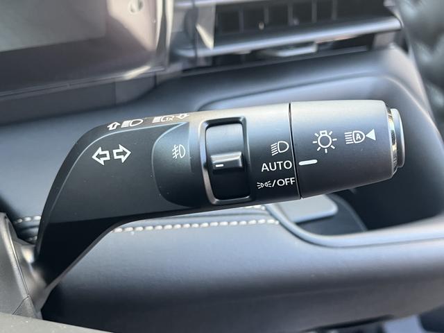 セレナ e-パワー ハイウェイスターV 全周囲カメラ TV クリアランスソナー オートクルーズコントロール レーンアシスト 衝突被害軽減システム 両側電動スライドドア オートマチックハイビーム オートライト LEDヘッドランプ スマートキー(11枚目)