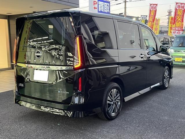 セレナ e-パワー ハイウェイスターV 全周囲カメラ TV クリアランスソナー オートクルーズコントロール レーンアシスト 衝突被害軽減システム 両側電動スライドドア オートマチックハイビーム オートライト LEDヘッドランプ スマートキー(18枚目)