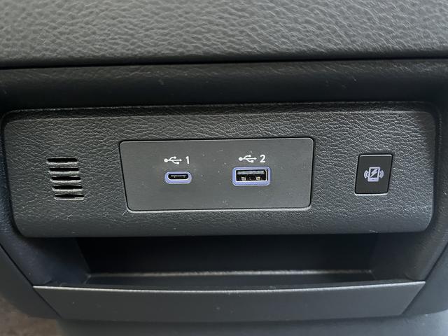 セレナ e-パワー ハイウェイスターV 全周囲カメラ TV クリアランスソナー オートクルーズコントロール レーンアシスト 衝突被害軽減システム 両側電動スライドドア オートマチックハイビーム オートライト LEDヘッドランプ スマートキー(38枚目)