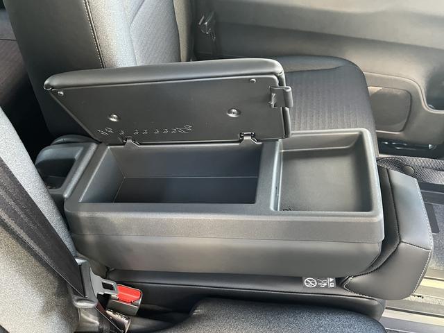 セレナ e-パワー ハイウェイスターV 全周囲カメラ TV クリアランスソナー オートクルーズコントロール レーンアシスト 衝突被害軽減システム 両側電動スライドドア オートマチックハイビーム オートライト LEDヘッドランプ スマートキー(39枚目)