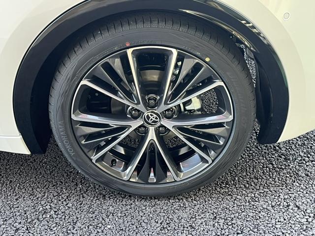 プリウス Ｚ　クリアランスソナー　レーンアシスト　オートクルーズコントロール　衝突被害軽減システム　全周囲カメラ　ナビ　アルミホイール　オートマチックハイビーム　オートライト　ＬＥＤヘッドランプ　ＣＶＴ（30枚目）