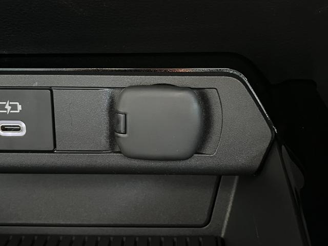 プリウス Ｚ　クリアランスソナー　レーンアシスト　オートクルーズコントロール　衝突被害軽減システム　全周囲カメラ　ナビ　アルミホイール　オートマチックハイビーム　オートライト　ＬＥＤヘッドランプ　ＣＶＴ（34枚目）