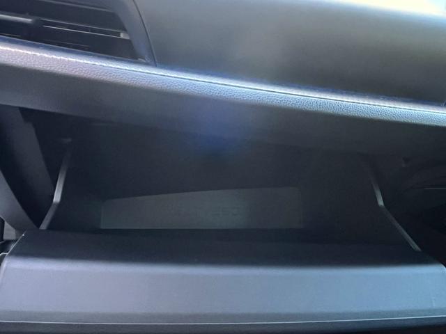 プリウス Ｚ　クリアランスソナー　レーンアシスト　オートクルーズコントロール　衝突被害軽減システム　全周囲カメラ　ナビ　アルミホイール　オートマチックハイビーム　オートライト　ＬＥＤヘッドランプ　ＣＶＴ（50枚目）