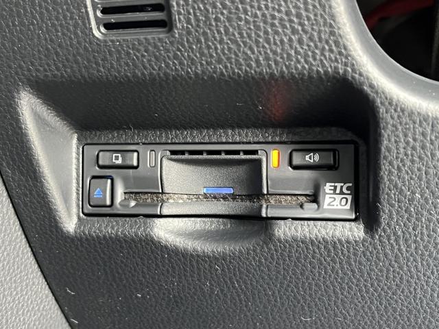 ヴォクシー S-Z 全周囲カメラ ナビ クリアランスソナー オートクルーズコントロール レーンアシスト パークアシスト 衝突被害軽減システム 両側電動スライドドア オートマチックハイビーム オートライト(4枚目)