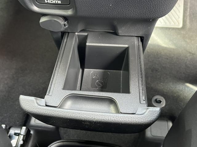 ヴォクシー S-Z 全周囲カメラ ナビ クリアランスソナー オートクルーズコントロール レーンアシスト パークアシスト 衝突被害軽減システム 両側電動スライドドア オートマチックハイビーム オートライト(47枚目)