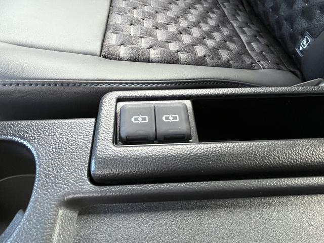 ヴォクシー S-Z 全周囲カメラ ナビ クリアランスソナー オートクルーズコントロール レーンアシスト パークアシスト 衝突被害軽減システム 両側電動スライドドア オートマチックハイビーム オートライト(54枚目)