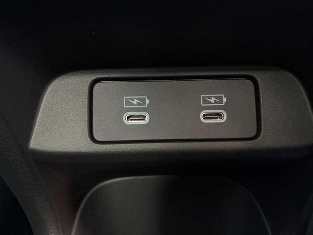 ヴェゼル e:HEV Z クリアランスソナー オートクルーズコントロール レーンアシスト 衝突被害軽減システム オートライト LEDヘッドランプ 電動リアゲート アルミホイール スマートキー 電動格納ミラー シートヒーター(38枚目)