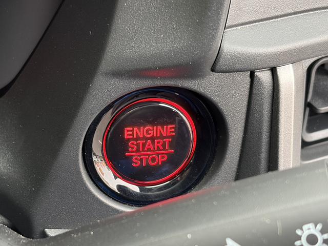 ＷＲ－Ｖ Ｘ　バックカメラ　クリアランスソナー　オートクルーズコントロール　レーンアシスト　衝突被害軽減システム　オートライト　ＬＥＤヘッドランプ　スマートキー　電動格納ミラー　ＣＶＴ　盗難防止システム　ＵＳＢ（7枚目）