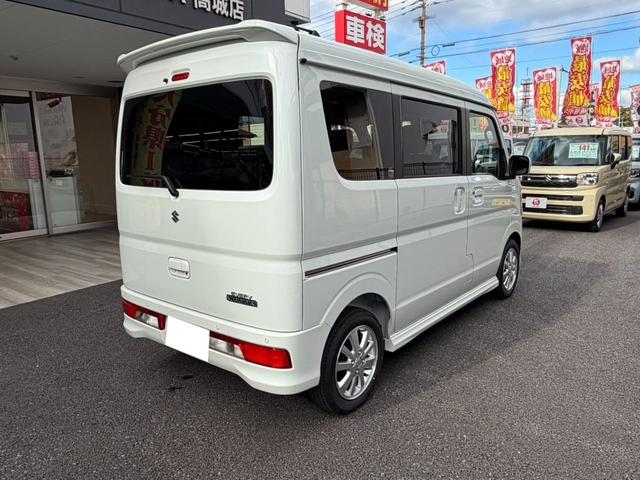 エブリイワゴン ＰＺターボ　両側スライド・片側電動　クリアランスソナー　レーンアシスト　衝突被害軽減システム　オートライト　ＬＥＤヘッドランプ　スマートキー　アイドリングストップ　電動格納ミラー　シートヒーター　ベンチシート（5枚目）