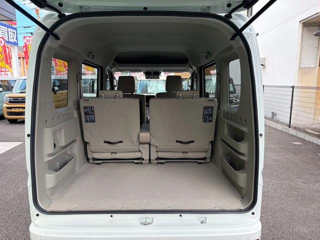 エブリイワゴン ＰＺターボ　両側スライド・片側電動　クリアランスソナー　レーンアシスト　衝突被害軽減システム　オートライト　ＬＥＤヘッドランプ　スマートキー　アイドリングストップ　電動格納ミラー　シートヒーター　ベンチシート（13枚目）