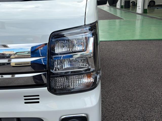 エブリイワゴン ＰＺターボ　両側スライド・片側電動　クリアランスソナー　レーンアシスト　衝突被害軽減システム　オートライト　ＬＥＤヘッドランプ　スマートキー　アイドリングストップ　電動格納ミラー　シートヒーター　ベンチシート（15枚目）