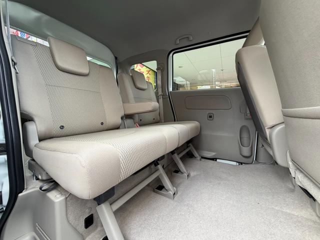 エブリイワゴン ＰＺターボ　両側スライド・片側電動　クリアランスソナー　レーンアシスト　衝突被害軽減システム　オートライト　ＬＥＤヘッドランプ　スマートキー　アイドリングストップ　電動格納ミラー　シートヒーター　ベンチシート（43枚目）