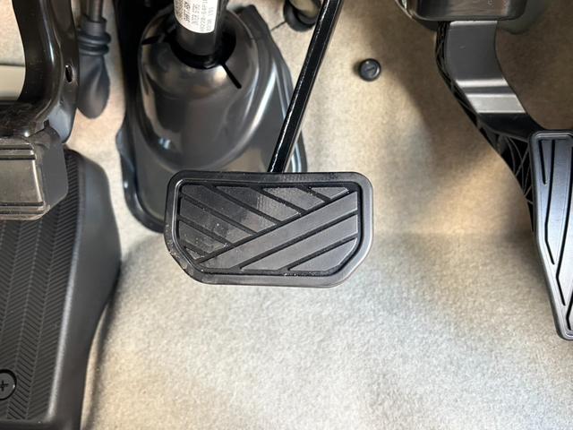 エブリイワゴン ＰＺターボスペシャル　両側電動スライドドア　クリアランスソナー　レーンアシスト　衝突被害軽減システム　オートライト　ＬＥＤヘッドランプ　スマートキー　アイドリングストップ　電動格納ミラー　シートヒーター　ベンチシート（47枚目）