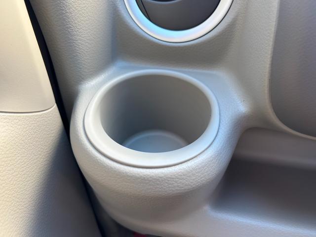 エブリイワゴン ＰＺターボスペシャル　両側電動スライドドア　クリアランスソナー　レーンアシスト　衝突被害軽減システム　オートライト　ＬＥＤヘッドランプ　スマートキー　アイドリングストップ　電動格納ミラー　シートヒーター　ベンチシート（50枚目）