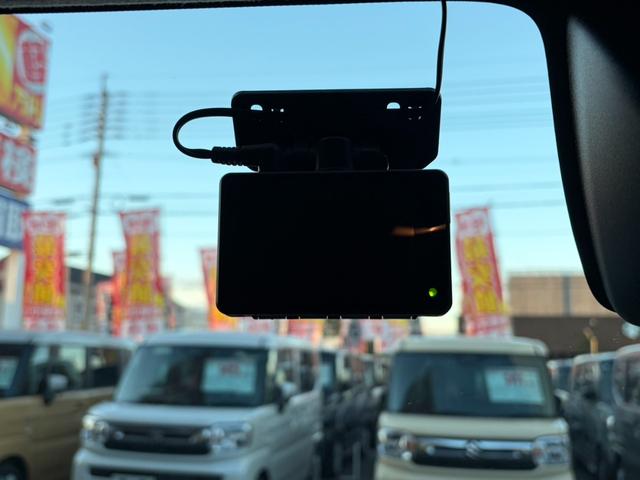 ルーミー カスタムＧ　ドライブレコーダー　ＥＴＣ　バックカメラ　ナビ　両側電動スライドドア　クリアランスソナー　オートクルーズコントロール　衝突被害軽減システム　アルミホイール　オートマチックハイビーム　オートライト（7枚目）