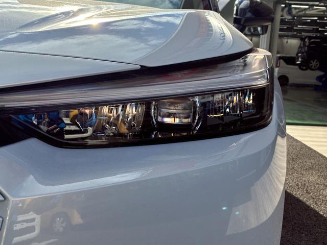 ヴェゼル ｅ：ＨＥＶ　Ｚ・ＰＬａＹパッケージ　バックカメラ　クリアランスソナー　オートクルーズコントロール　レーンアシスト　衝突被害軽減システム　ナビ　ＴＶ　オートライト　ＬＥＤヘッドランプ　電動リアゲート　アルミホイール　スマートキー（24枚目）