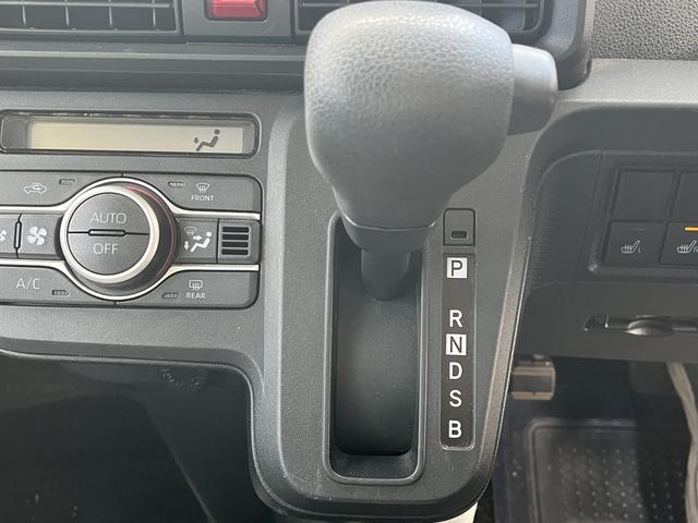 ���i�����ގ��ɕK�����삷�郌�o�[�ł��B����̂��₷�����̂ɂȂ��Ă��܂��B���Ј�x�̊����Ă��������B