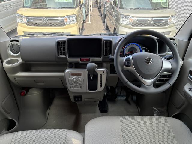 エブリイワゴン ＰＺターボ　両側スライド・片側電動　クリアランスソナー　レーンアシスト　衝突被害軽減システム　オートライト　ＬＥＤヘッドランプ　スマートキー　アイドリングストップ　電動格納ミラー　シートヒーター　ベンチシート（2枚目）