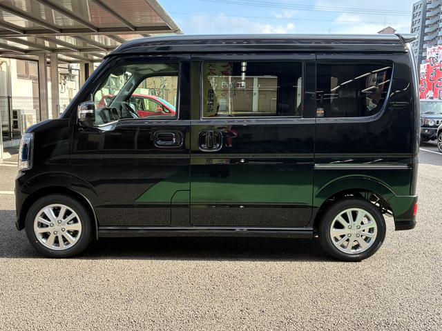 エブリイワゴン ＰＺターボ　両側スライド・片側電動　クリアランスソナー　レーンアシスト　衝突被害軽減システム　オートライト　ＬＥＤヘッドランプ　スマートキー　アイドリングストップ　電動格納ミラー　シートヒーター　ベンチシート（18枚目）