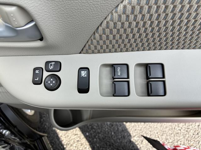 エブリイワゴン ＰＺターボ　両側スライド・片側電動　クリアランスソナー　レーンアシスト　衝突被害軽減システム　オートライト　ＬＥＤヘッドランプ　スマートキー　アイドリングストップ　電動格納ミラー　シートヒーター　ベンチシート（25枚目）