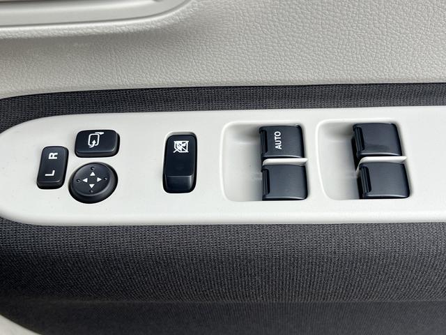 アルトラパンLC ハイブリッドX クリアランスソナー レーンアシスト 衝突被害軽減システム オートライト スマートキー アイドリングストップ 電動格納ミラー シートヒーター ベンチシート CVT ESC エアコン パワーステアリング(12枚目)