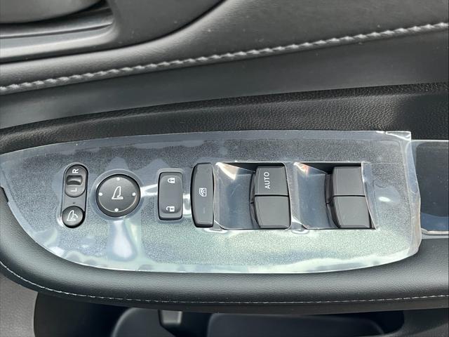 �E�B���h�E�X�C�b�`�܂��w�g�p�p�x�������^�]�ȑ��̃X�C�b�`�܂��B�ڗ������Ȃ��Y��ȏ�Ԃ�ۂ��Ă��܂��B�x