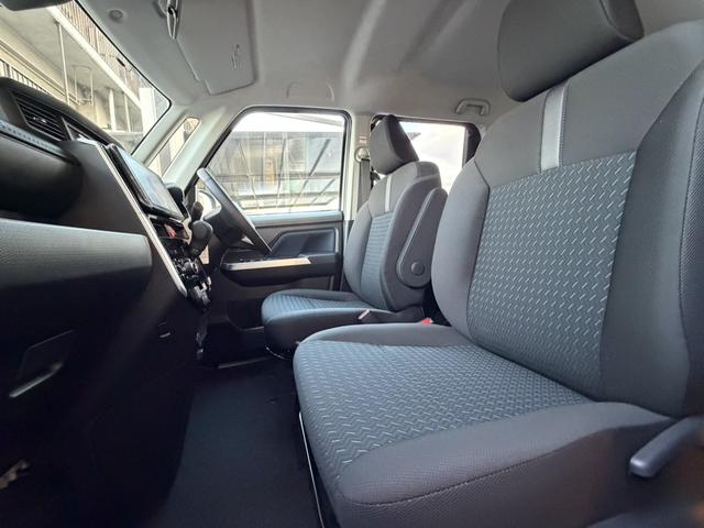 ルーミー カスタムＧ　バックカメラ　ＴＶ　両側電動スライドドア　クリアランスソナー　オートクルーズコントロール　衝突被害軽減システム　アルミホイール　オートライト　ＬＥＤヘッドランプ　スマートキー　アイドリングストップ（34枚目）