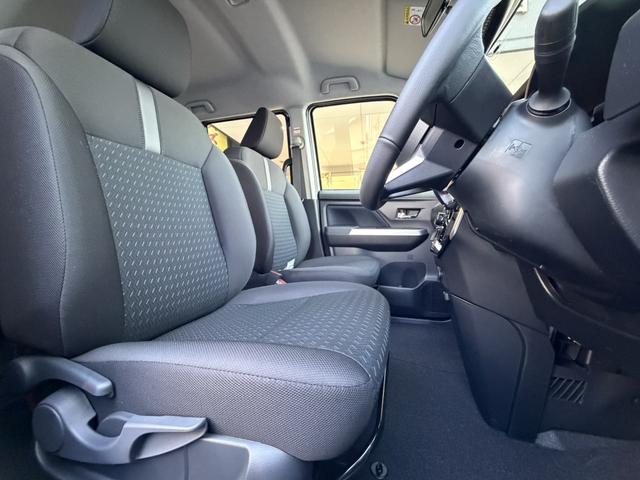 ルーミー カスタムＧ　バックカメラ　ＴＶ　両側電動スライドドア　クリアランスソナー　オートクルーズコントロール　衝突被害軽減システム　アルミホイール　オートライト　ＬＥＤヘッドランプ　スマートキー　アイドリングストップ（51枚目）