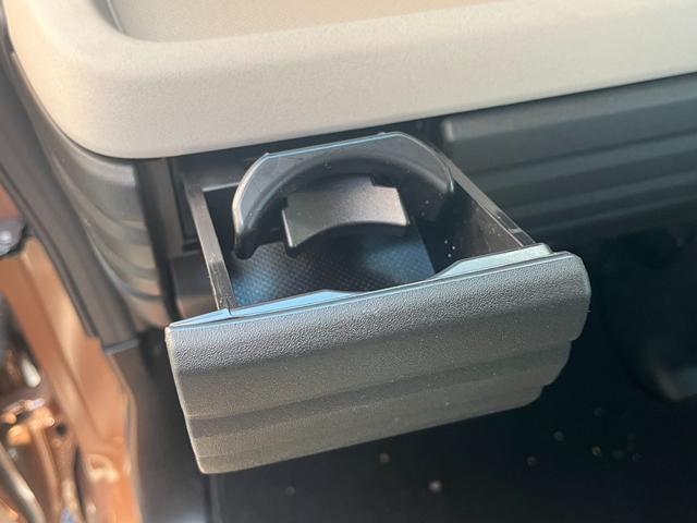 スペーシア ハイブリッドＧ　クリアランスソナー　衝突被害軽減システム　オートライト　ＬＥＤヘッドランプ　スマートキー　アイドリングストップ　電動格納ミラー　ベンチシート　ＣＶＴ　盗難防止システム　ＡＢＳ　ＥＳＣ　衝突安全ボディ（43枚目）