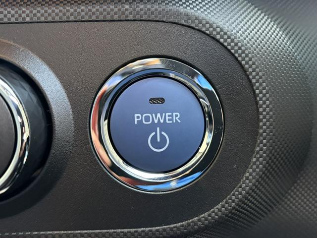 �L�[���g�т��Ă��邾���ŁA�G���W���̎n�����\�ȑ����ł��B�v�b�V���X�^�[�g�ł��̂ŃG���W���̎n�����{�^�������������ł�