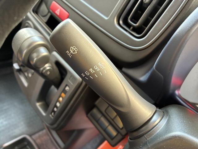 アルト Ｌ　クリアランスソナー　レーンアシスト　衝突被害軽減システム　オートライト　キーレスエントリー　アイドリングストップ　電動格納ミラー　シートヒーター　ＣＶＴ　盗難防止システム　ＡＢＳ　ＥＳＣ（7枚目）