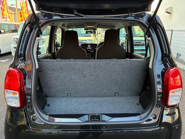 アルト Ｌ　クリアランスソナー　レーンアシスト　衝突被害軽減システム　オートライト　キーレスエントリー　アイドリングストップ　電動格納ミラー　シートヒーター　ＣＶＴ　盗難防止システム　ＡＢＳ　ＥＳＣ（19枚目）