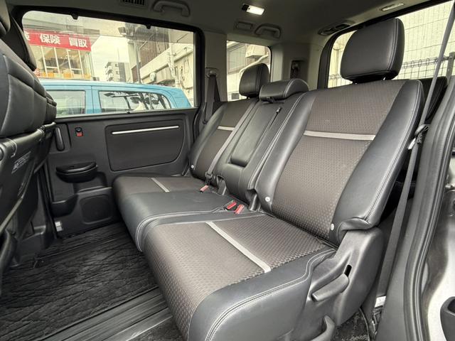 ステップワゴンスパーダ スパーダ・クールスピリット　ホンダセンシング　ドライブレコーダー　バックカメラ　ナビ　ＴＶ　クリアランスソナー　オートクルーズコントロール　レーンアシスト　衝突被害軽減システム　両側電動スライドドア　オートライト　ＬＥＤヘッドランプ　スマートキー（33枚目）