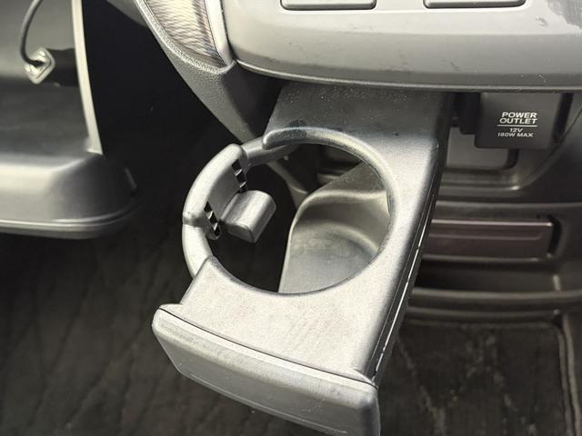 ステップワゴンスパーダ スパーダ・クールスピリット　ホンダセンシング　ドライブレコーダー　バックカメラ　ナビ　ＴＶ　クリアランスソナー　オートクルーズコントロール　レーンアシスト　衝突被害軽減システム　両側電動スライドドア　オートライト　ＬＥＤヘッドランプ　スマートキー（34枚目）