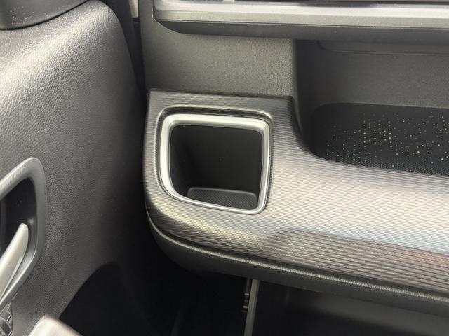 ステップワゴンスパーダ スパーダ・クールスピリット　ホンダセンシング　ドライブレコーダー　バックカメラ　ナビ　ＴＶ　クリアランスソナー　オートクルーズコントロール　レーンアシスト　衝突被害軽減システム　両側電動スライドドア　オートライト　ＬＥＤヘッドランプ　スマートキー（42枚目）