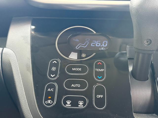 デイズルークス ハイウェイスター　Ｘ　Ｖセレクション＋セーフティＩＩ　ＥＴＣ　全周囲カメラ　両側スライド・片側電動　ＴＶ　衝突被害軽減システム　ＨＩＤ　スマートキー　アイドリングストップ　電動格納ミラー　ベンチシート　ＣＶＴ　盗難防止システム　ＡＢＳ　ＥＳＣ　ＣＤ（6枚目）