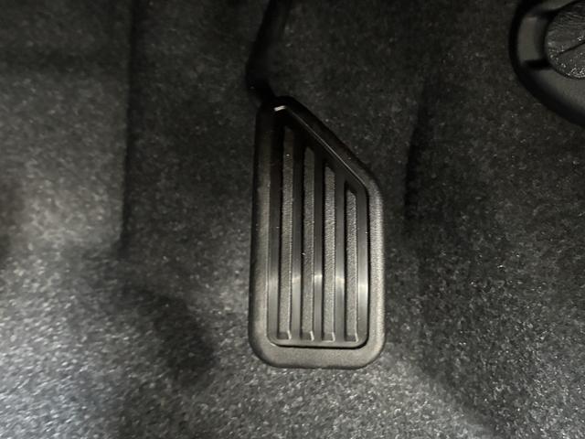 ルーミー カスタムＧ　バックカメラ　ＴＶ　両側電動スライドドア　クリアランスソナー　オートクルーズコントロール　衝突被害軽減システム　アルミホイール　オートライト　ＬＥＤヘッドランプ　スマートキー　アイドリングストップ（51枚目）