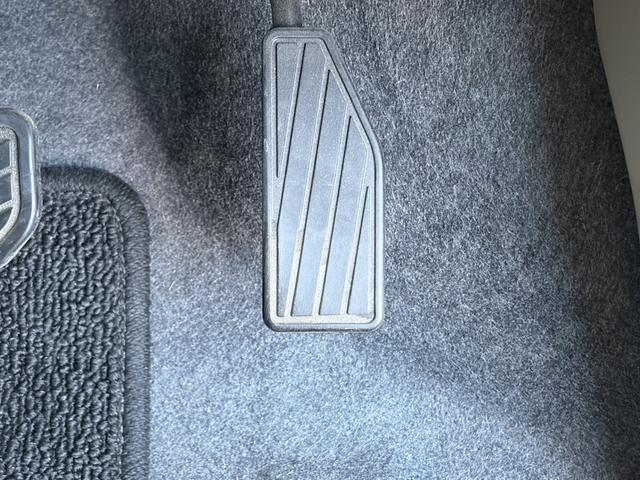 ワゴンＲ ハイブリッドＦＸ　ドライブレコーダー　ＥＴＣ　バックカメラ　ナビ　ＴＶ　レーンアシスト　衝突被害軽減システム　オートライト　キーレスエントリー　アイドリングストップ　電動格納ミラー　シートヒーター　ベンチシート　ＣＶＴ（40枚目）