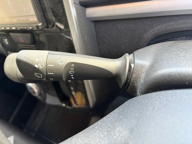 タント Ｘ　ＶＳ　ＳＡＩＩＩ　バックカメラ　両側電動スライドドア　クリアランスソナー　衝突被害軽減システム　オートマチックハイビーム　オートライト　ＬＥＤヘッドランプ　スマートキー　アイドリングストップ　電動格納ミラー（8枚目）