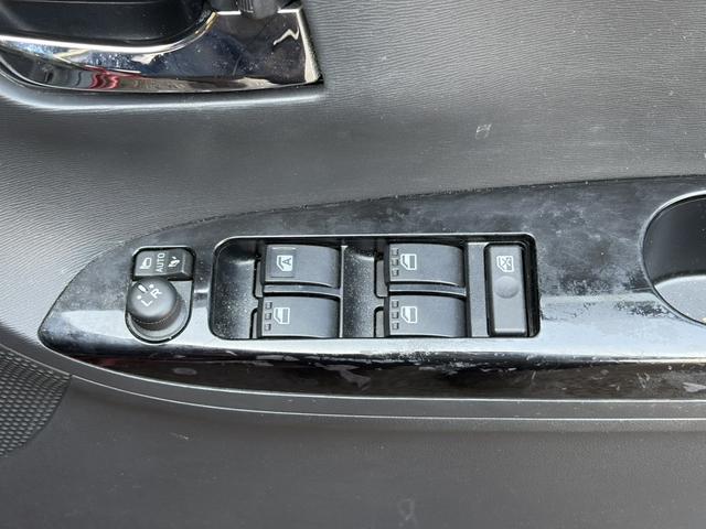 タント Ｘ　ＶＳ　ＳＡＩＩＩ　バックカメラ　両側電動スライドドア　クリアランスソナー　衝突被害軽減システム　オートマチックハイビーム　オートライト　ＬＥＤヘッドランプ　スマートキー　アイドリングストップ　電動格納ミラー（11枚目）