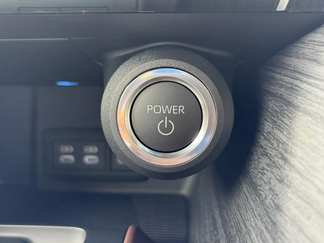 �L�[���g�т��Ă��邾���ŁA�G���W���̎n�����\�ȑ����ł��B�v�b�V���X�^�[�g�ł��̂ŃG���W���̎n�����{�^�������������ł�