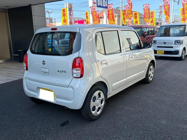 アルト Ｌ　クリアランスソナー　レーンアシスト　衝突被害軽減システム　オートライト　キーレスエントリー　アイドリングストップ　電動格納ミラー　シートヒーター　ＣＶＴ　盗難防止システム　ＡＢＳ　ＥＳＣ（16枚目）