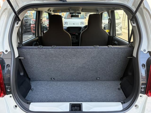 アルト Ｌ　クリアランスソナー　レーンアシスト　衝突被害軽減システム　オートライト　キーレスエントリー　アイドリングストップ　電動格納ミラー　シートヒーター　ＣＶＴ　盗難防止システム　ＡＢＳ　ＥＳＣ（23枚目）